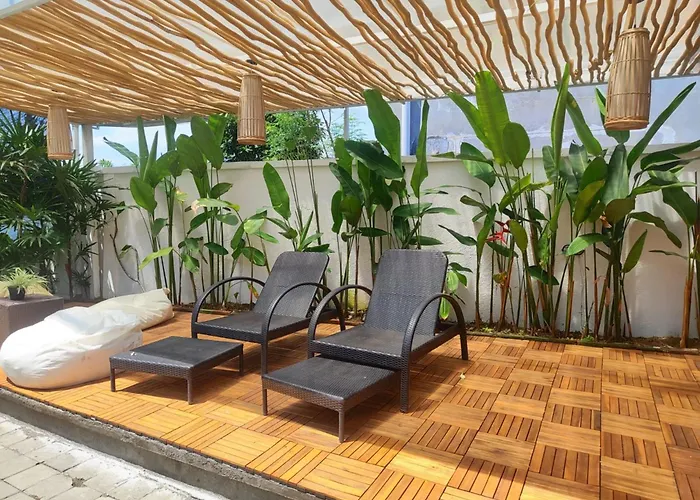 Tattva Uluwatu, Surf & Yoga Retreat