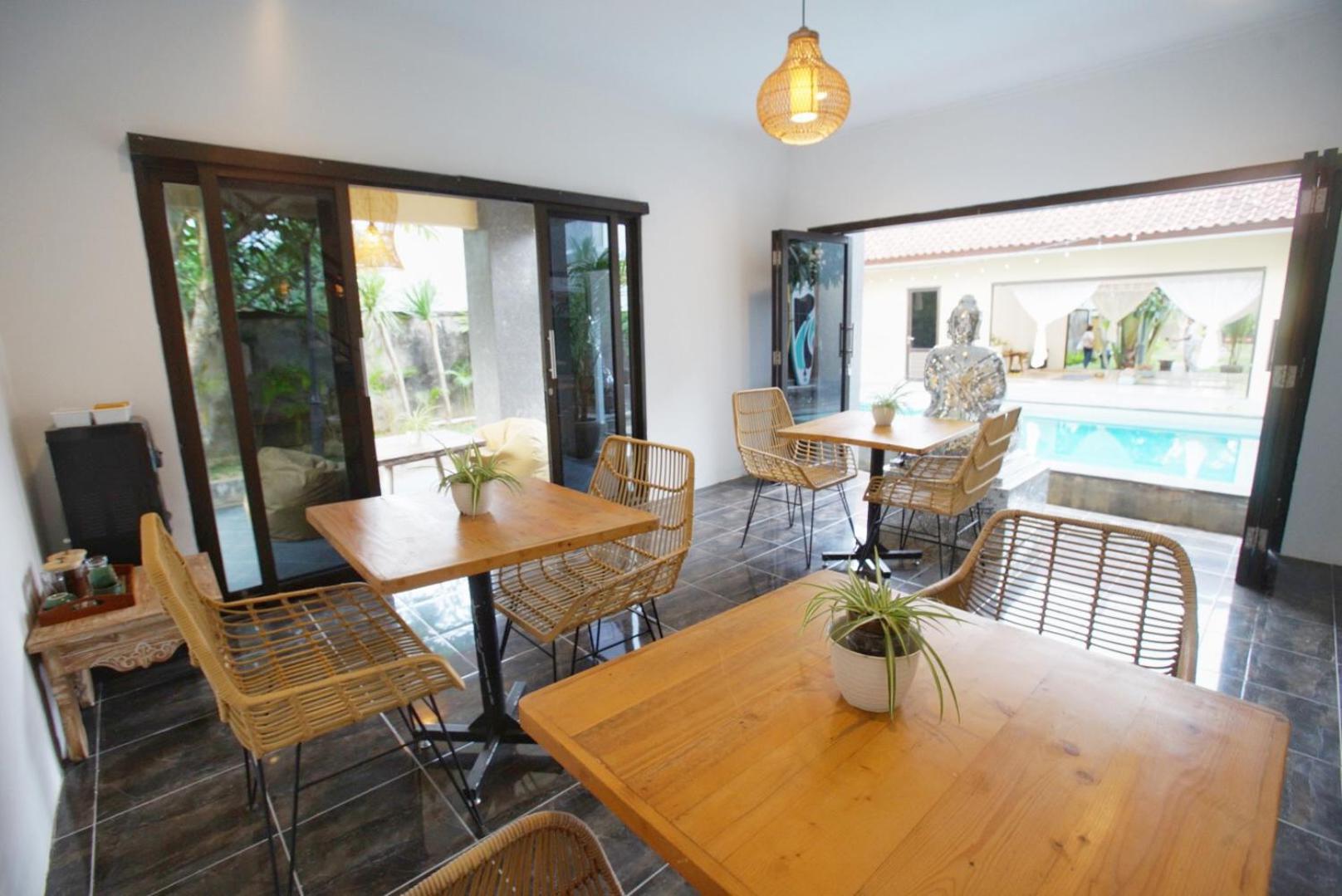 Tattva Uluwatu, Surf & Yoga Retreat Jimbaran (Bali)