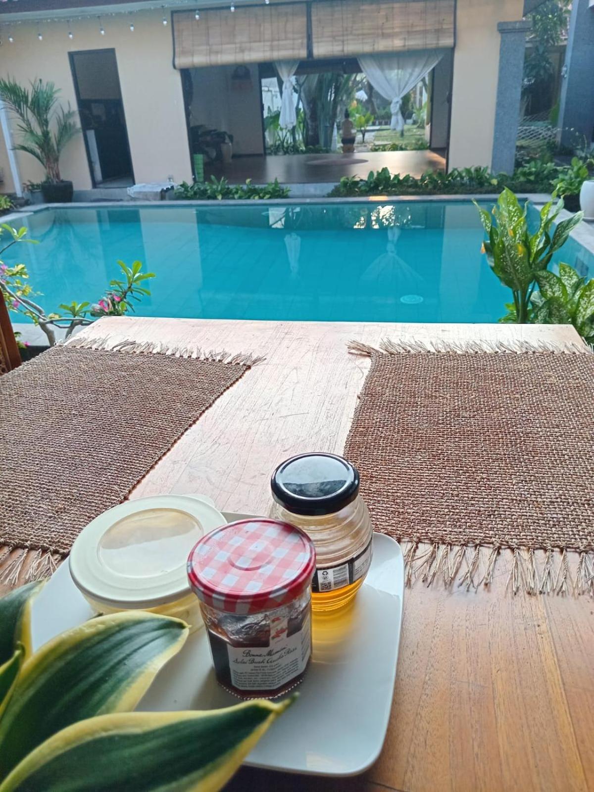 Tattva Uluwatu, Surf & Yoga Retreat * Jimbaran (Bali)